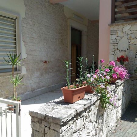 La Pietra Smeraldina Villa Bari Buitenkant foto